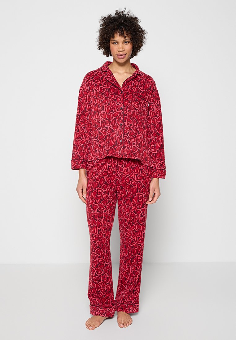 DKNY Loungewear Pyjama Media 1