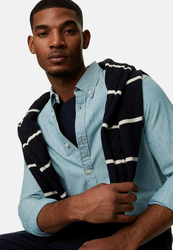 Marks & Spencer PURE COTTON OXFORD