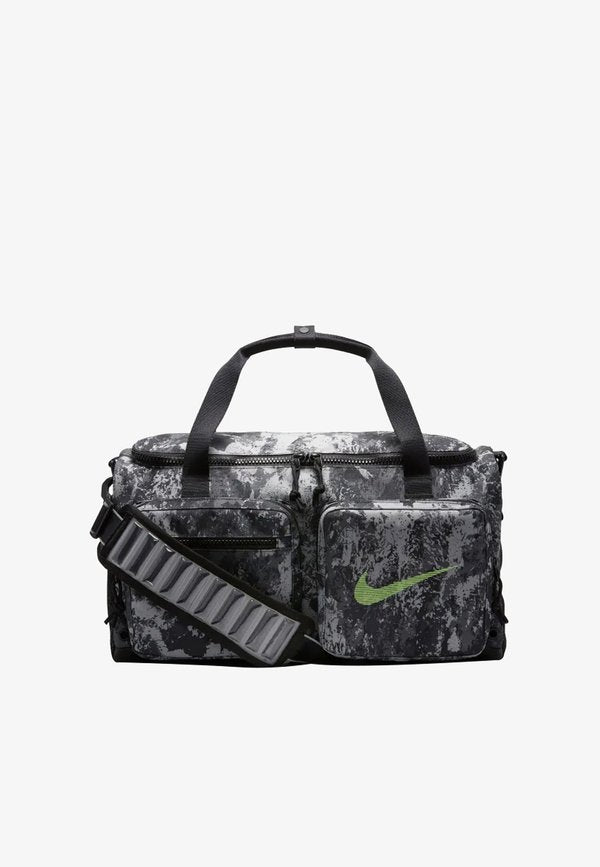 Nike Sportswear NIKE SPORTSWEAR TASCHE UTILITY DUFF-GFX AOP - Holdall - dark grey melange black