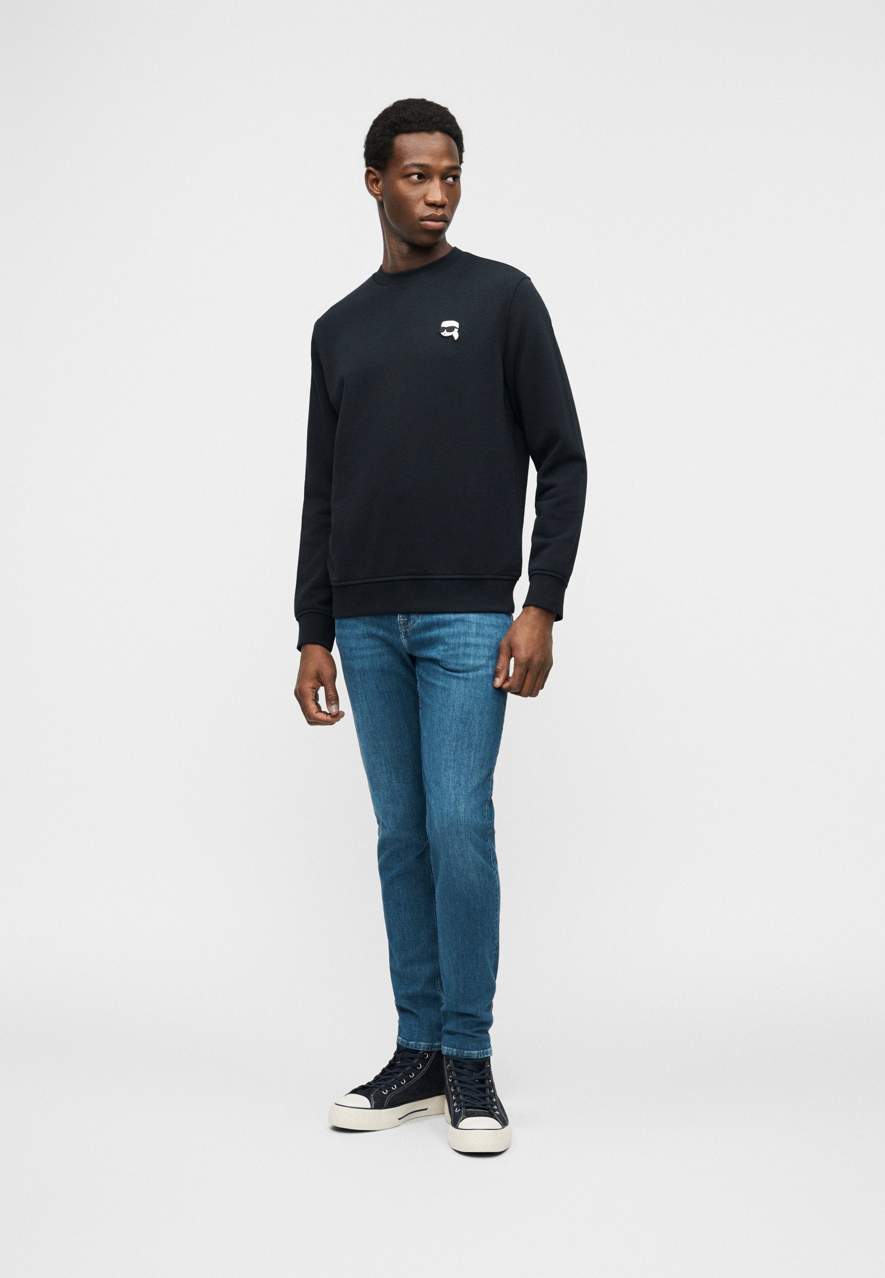CREWNECK Media 2