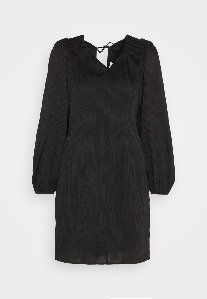 ANAI DRESS Media 1