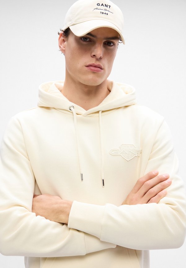 GANT TONAL SHIELD HOODIE