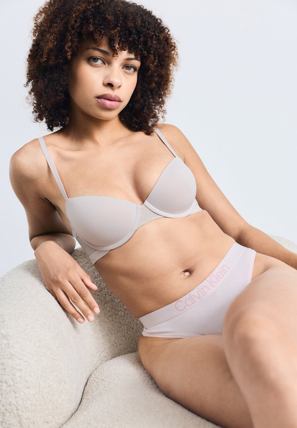 Calvin Klein Underwear THONG EXTRA SOFT  - Thong - eggshell pink