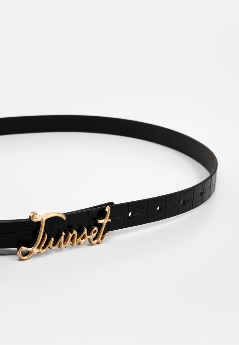 TWINSET