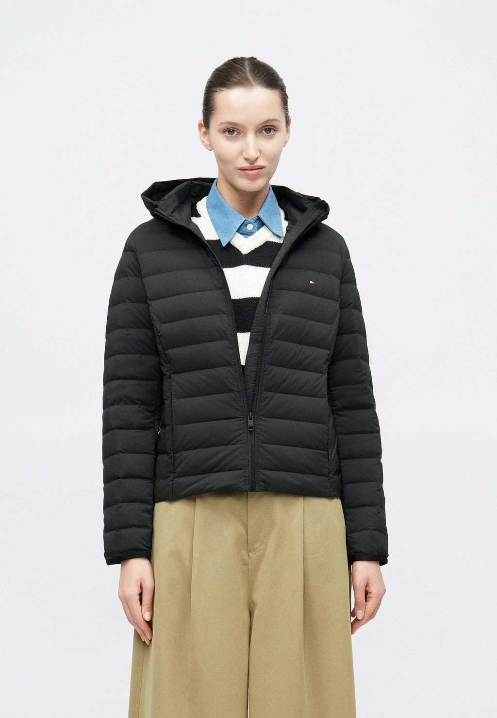 LIGHTWEIGHT SLIM WATER REPELLENT DOWN JACKET Media 3