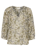 Bluse mit floralem Muster, V-Ausschnitt, langen Ärmeln und leichtem, durchscheinendem Stoff in Grüntönen, Grau und Creme.