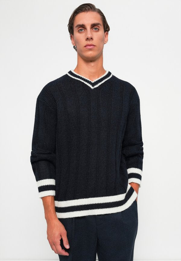 Selected V-neck wool blend