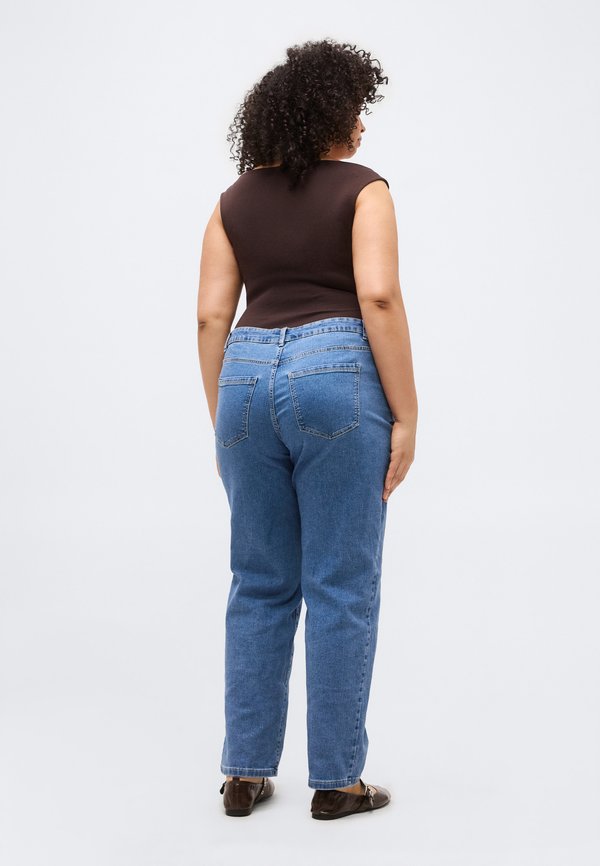 Vero Moda Curve VMCLUSIA TESSA MOM JEANS