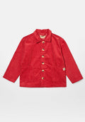 Rote Cordjacke mit spitzem Kragen, langen Ärmeln, Knopfverschluss vorne, zwei Seitentaschen und einem Label auf der linken Tasche.