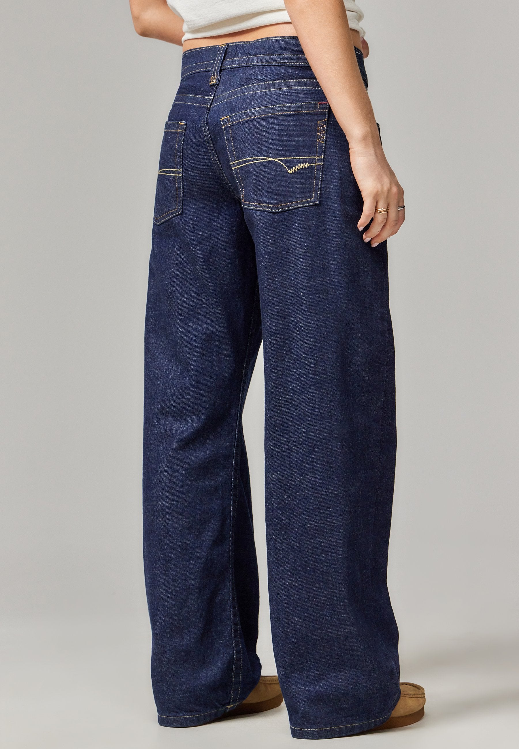 BDG Urban Outfitters KAYLA RINSE