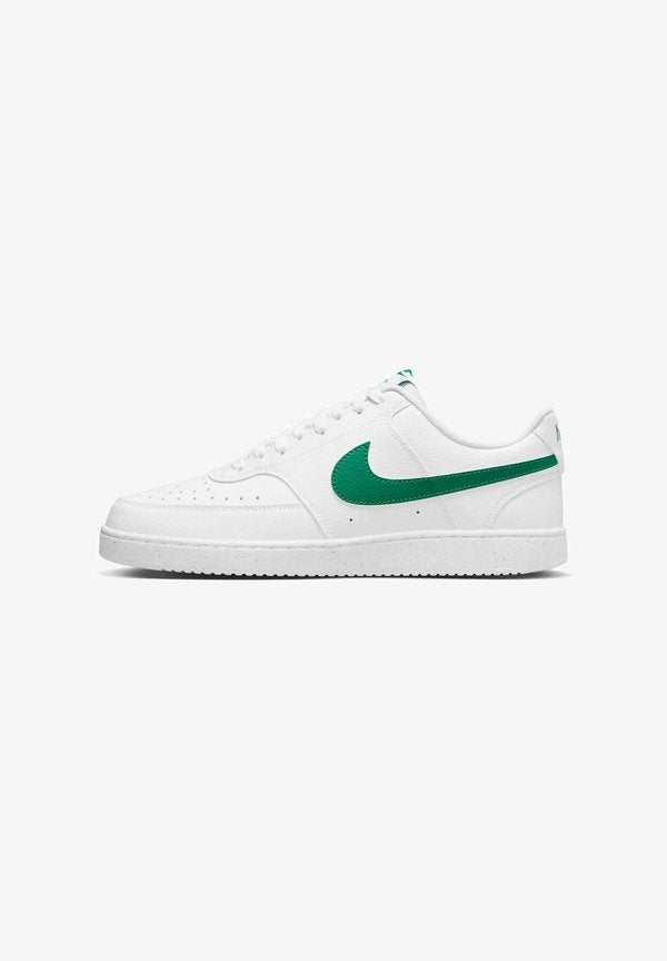 Nike Sportswear COURT VISION  NEXT NATURE - Trainers - weiss grün