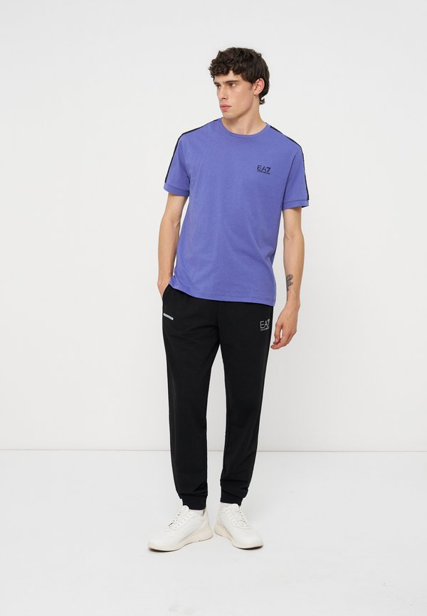 EA7 Emporio Armani