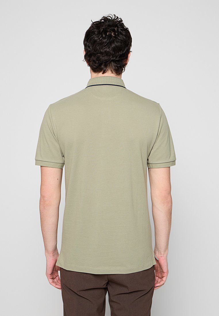Hackett London