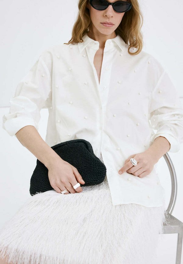 Mango ADULT - Button-down blouse - cremeweiß