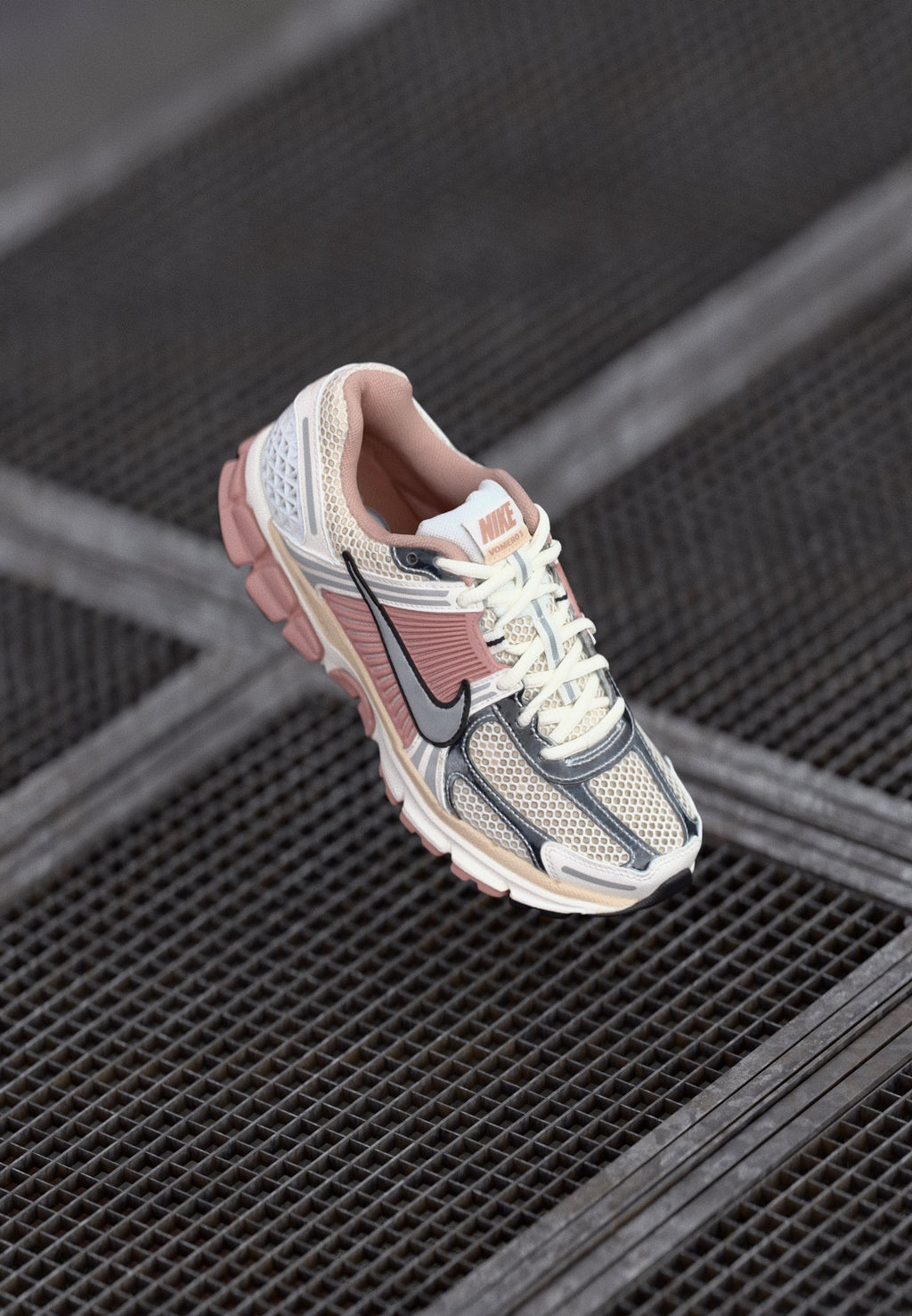 Nike Sportswear ZOOM VOMERO 5 NEWS