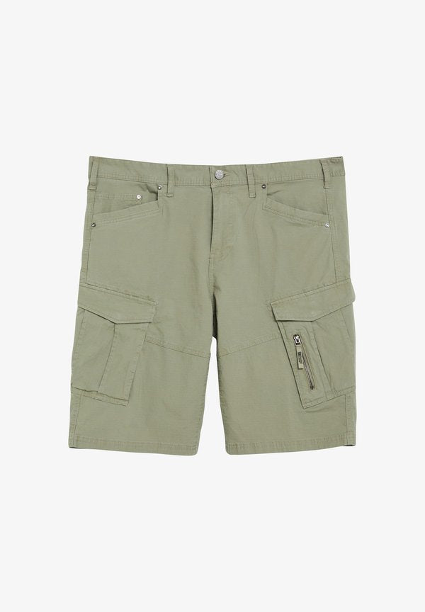 s.Oliver BERMUDA CASBY - Shorts - olivgrün