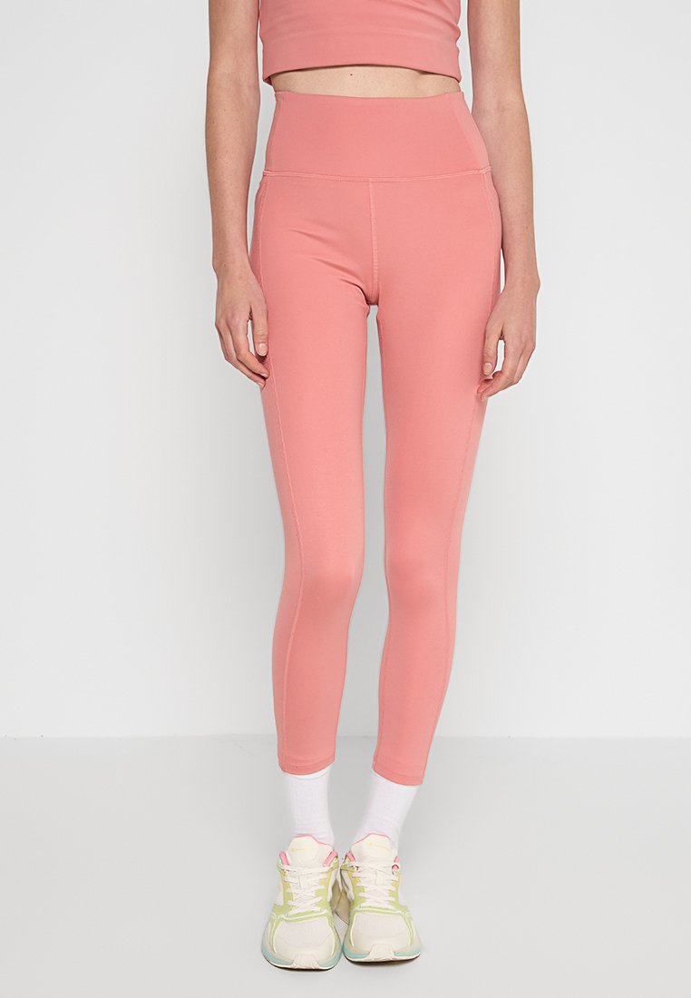 Girlfriend Collective POCKET HIGH-RISE 7/8