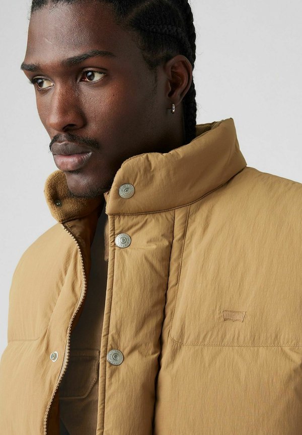 Levi's® ROCKRIDGE ERMINE