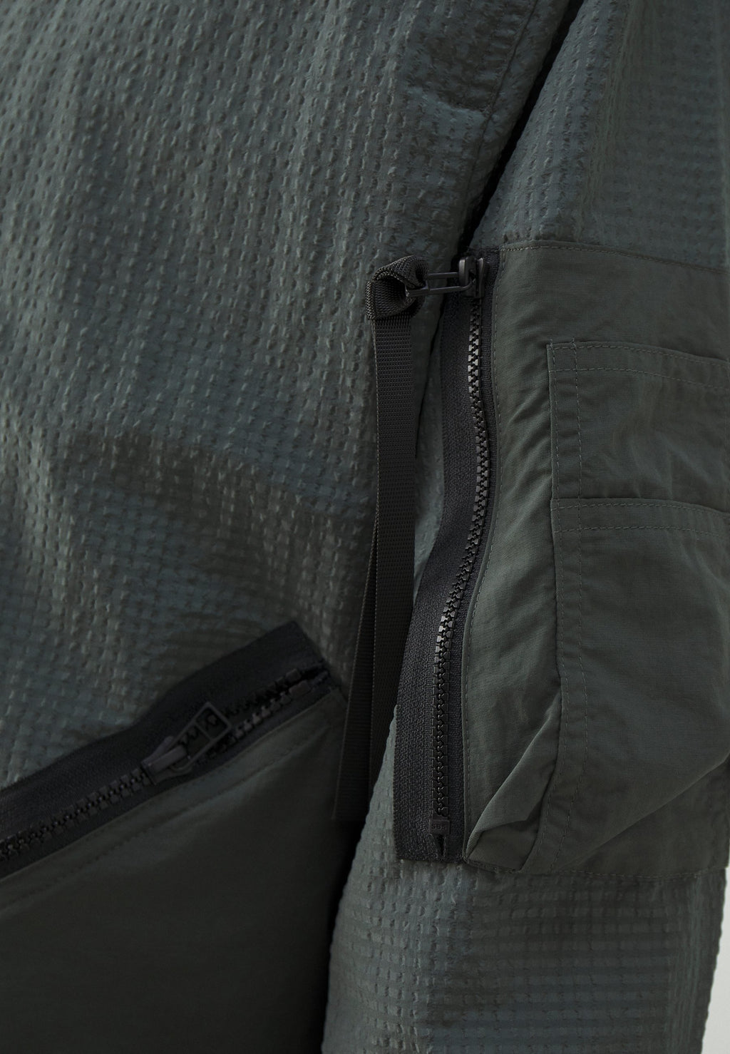 BLOUSON Media 5