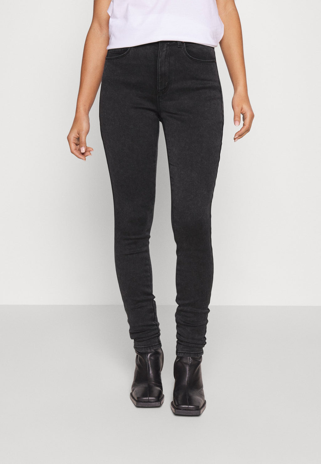 ONLROYAL HIGH WAIST Media 3