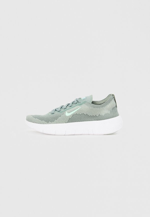 Nike Performance FREE 2025 - Training shoe - clay green/mint foam/jade horizon