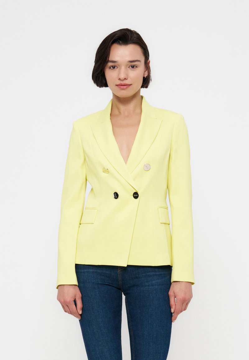 SLIM FIT Media 1