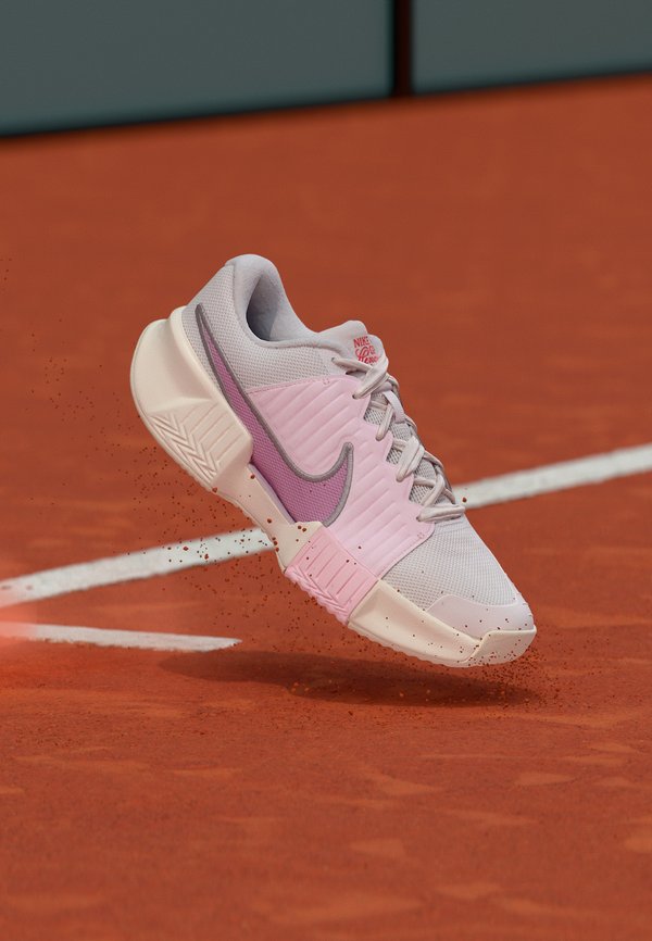 Nike Performance GP CHALLENGE PRO PREMIUM CLAY - Clay court tennis shoes - pearl pink/light magenta/pink foam/chalk