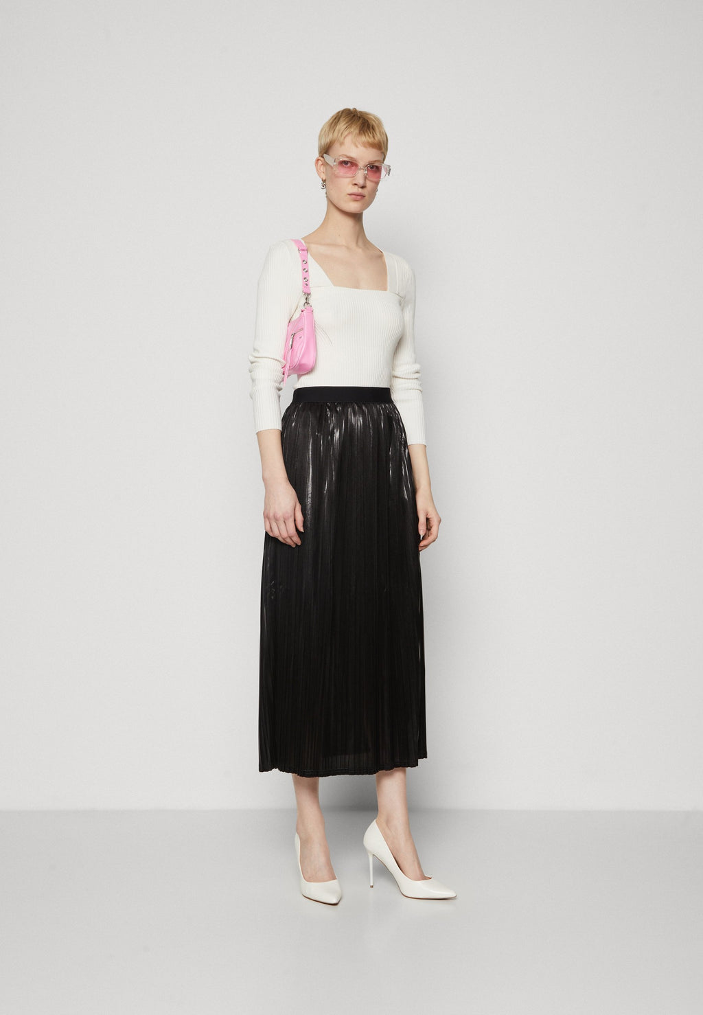 ONLSNOW PLEAT SKIRT Media 2
