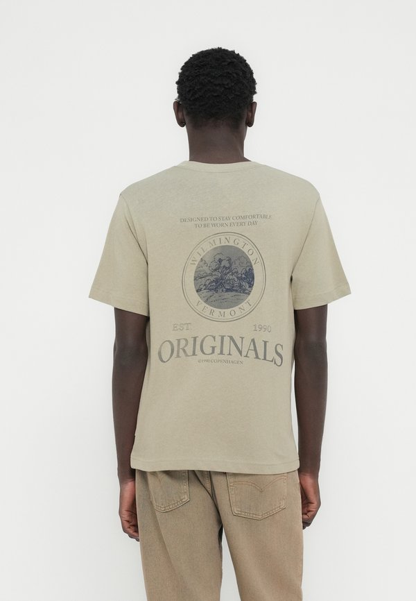 Jack & Jones JORNANTUCKET GRAPHIC BACK TEE  - Print T-shirt - seagrass