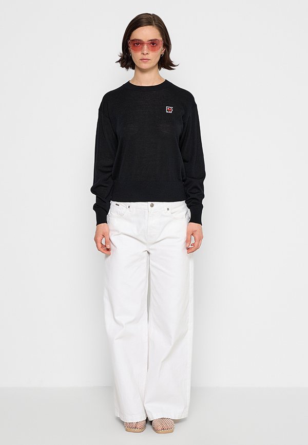 DKNY