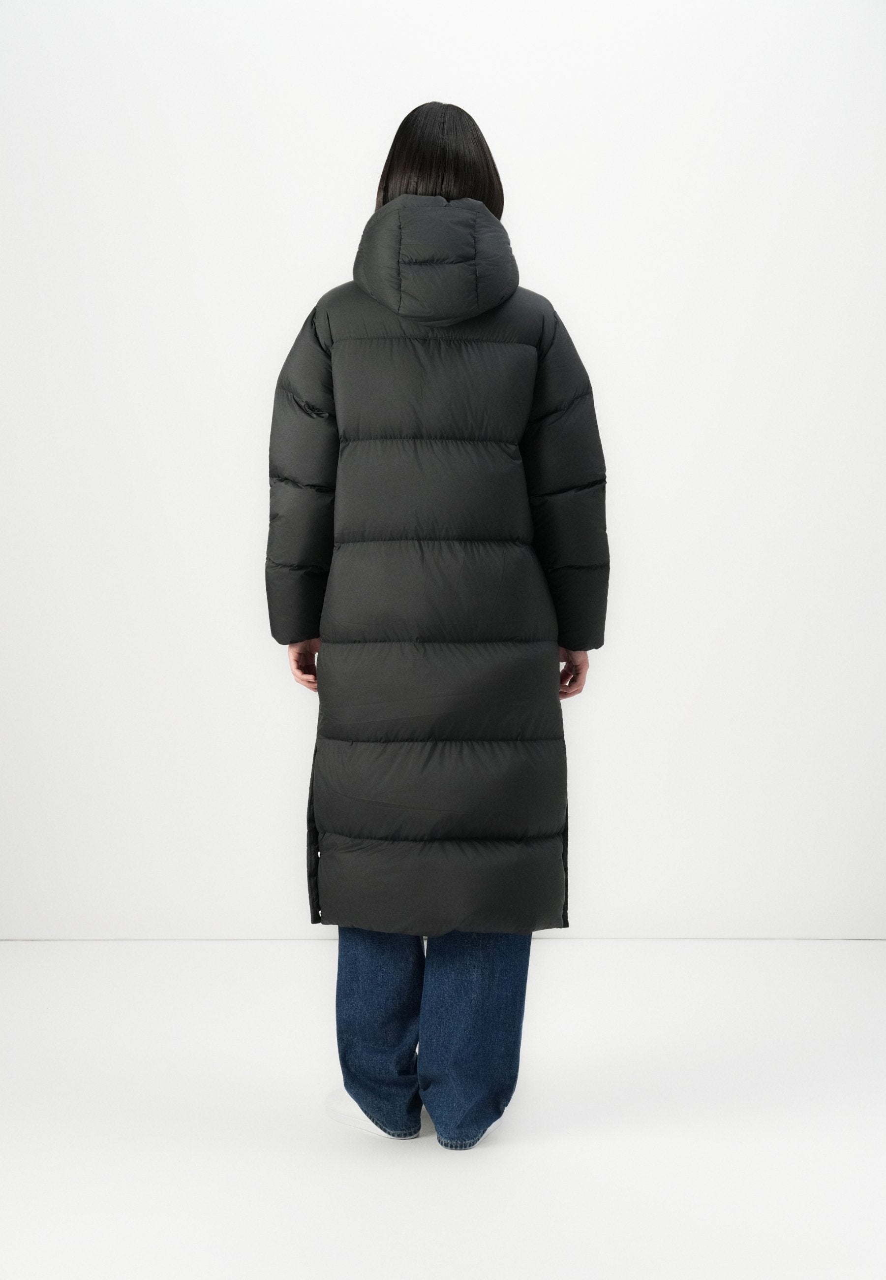 MODERN MAXI COAT Media 4