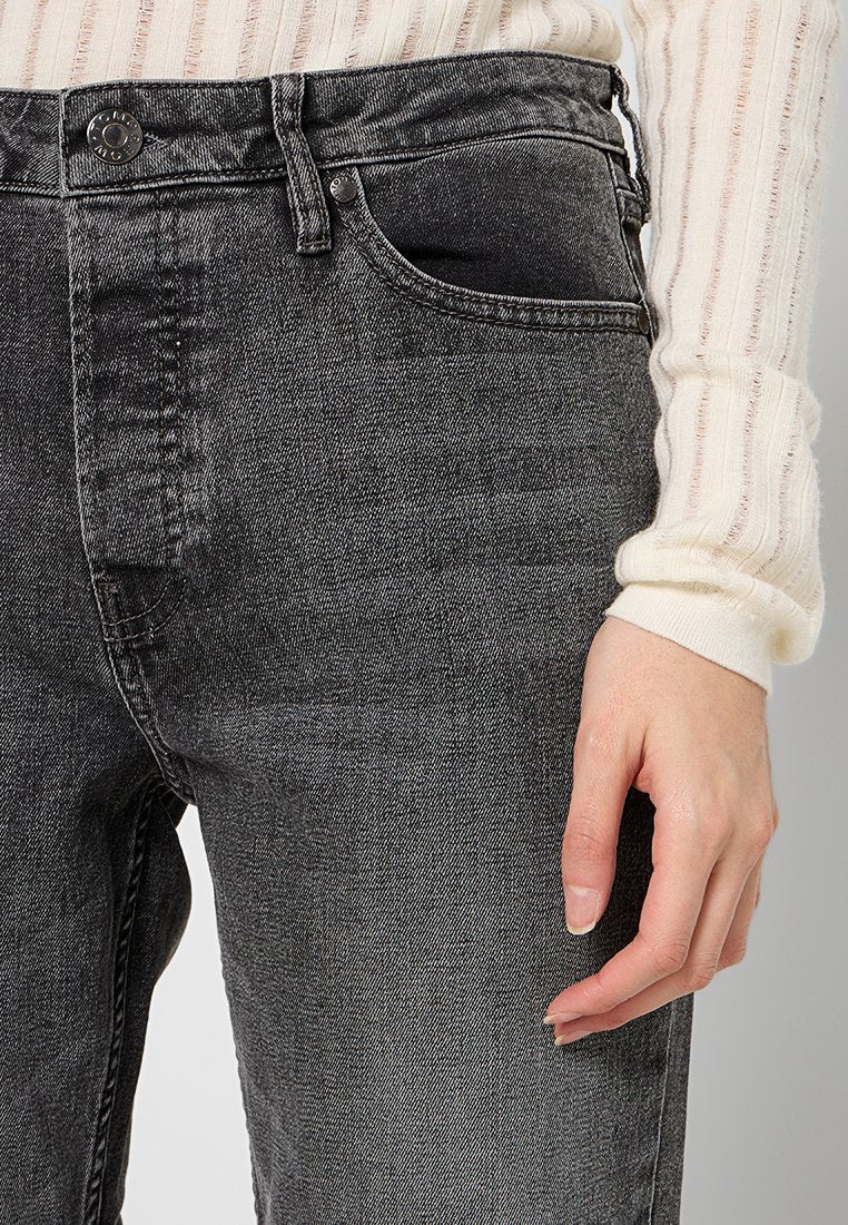 Tomorrow HEPBURN