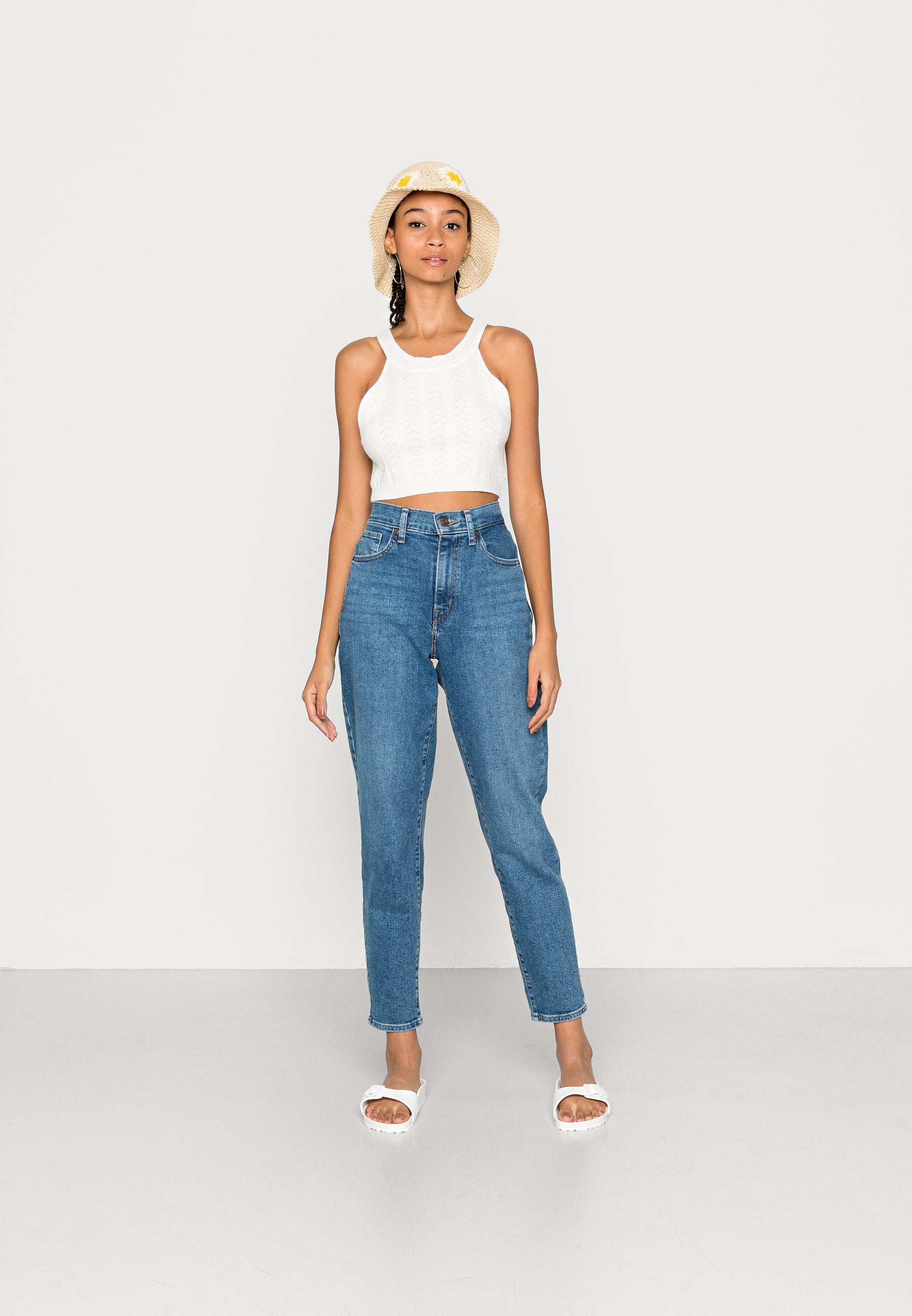 Missguided POINTELLE RACER CROP TOP