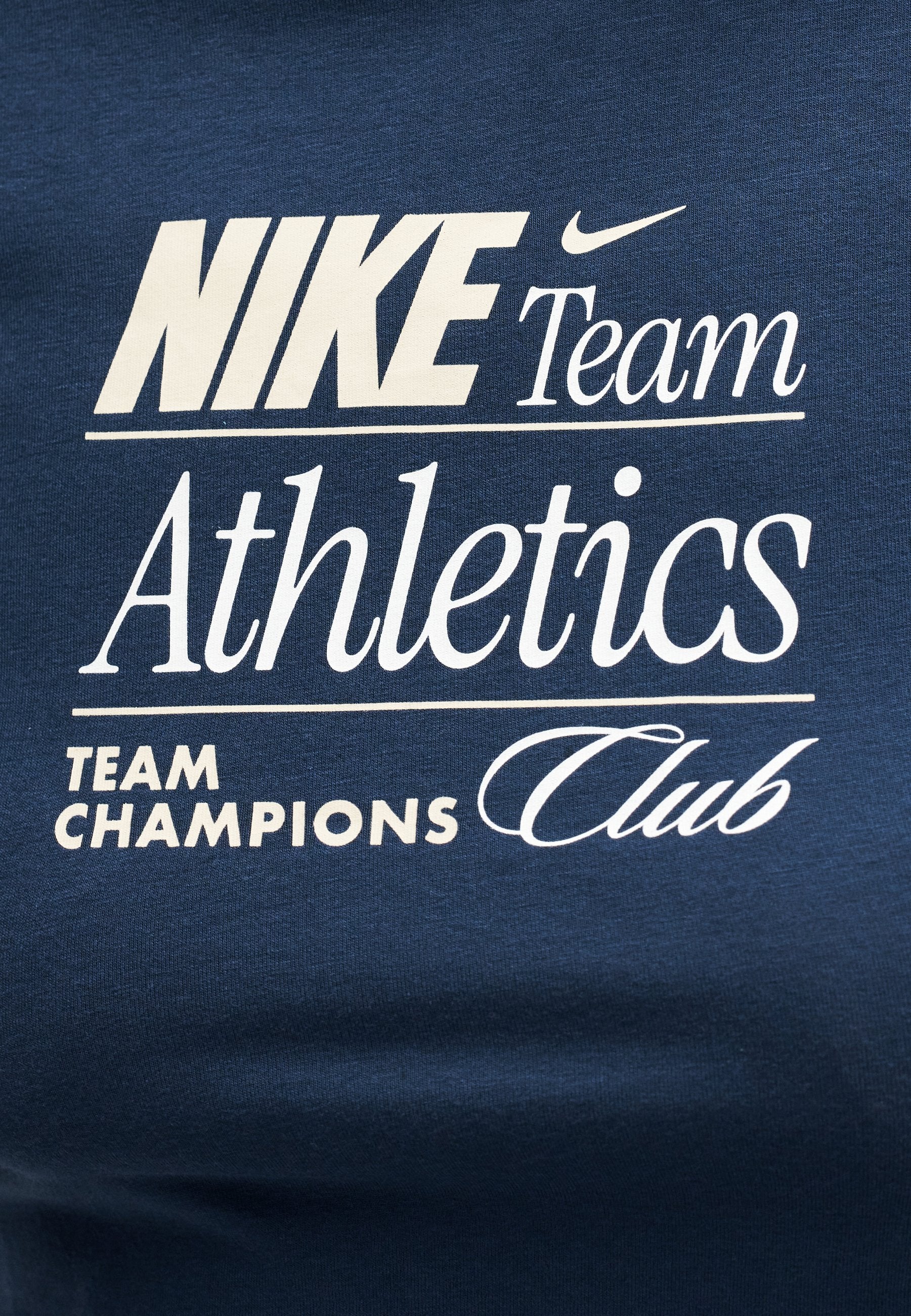 Nike Sportswear TEE