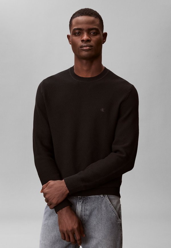 Calvin Klein TEXTURED SWEATER - Jumper - black