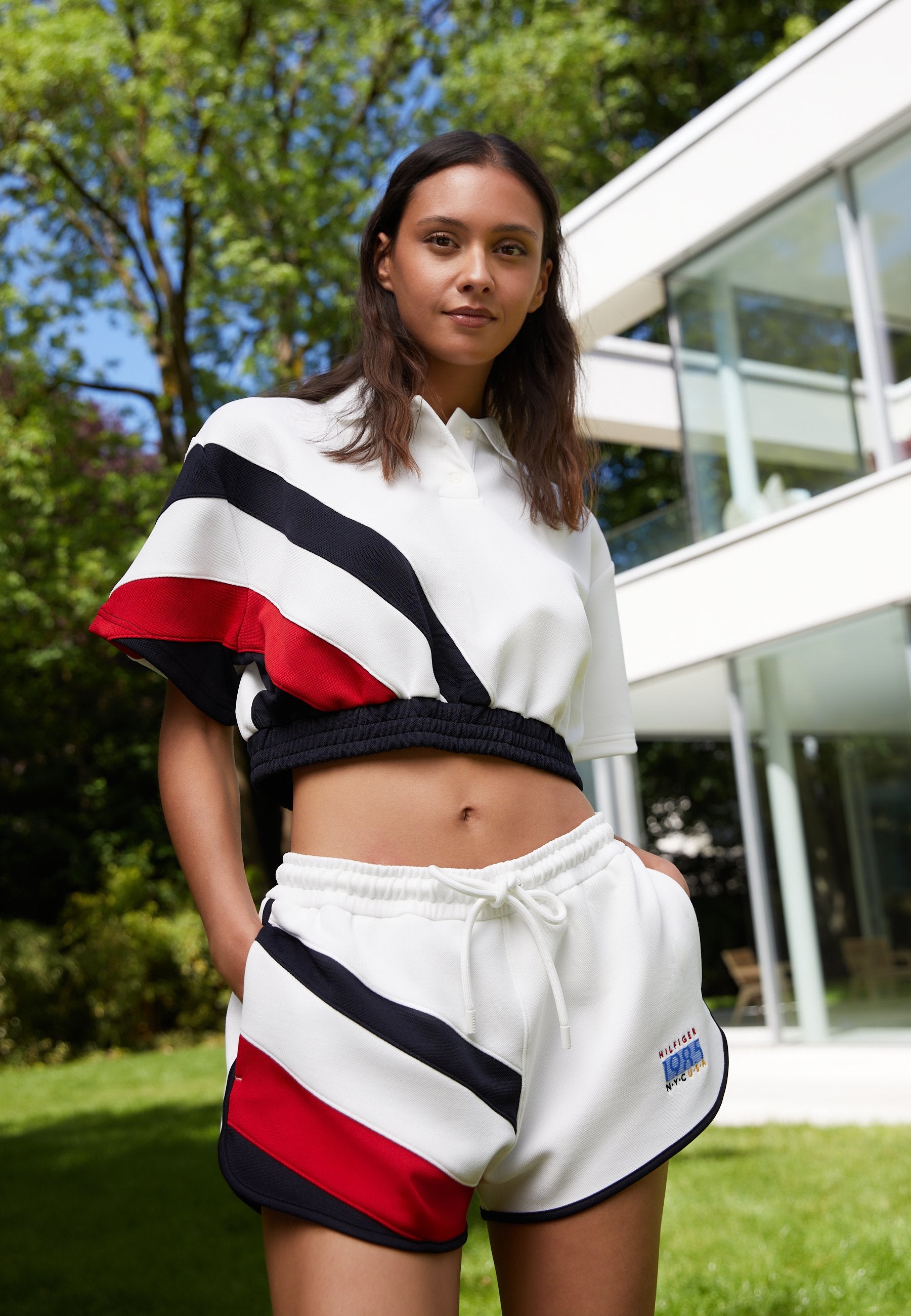 EXCLUSIVE HILFIGER TEAM STRIPE Media 2