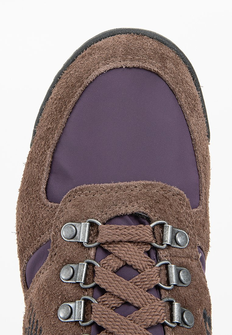 New Balance RAINIER