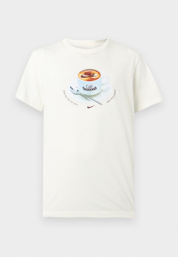 Nike Sportswear TEE CAFE MUG - Print T-shirt - sail