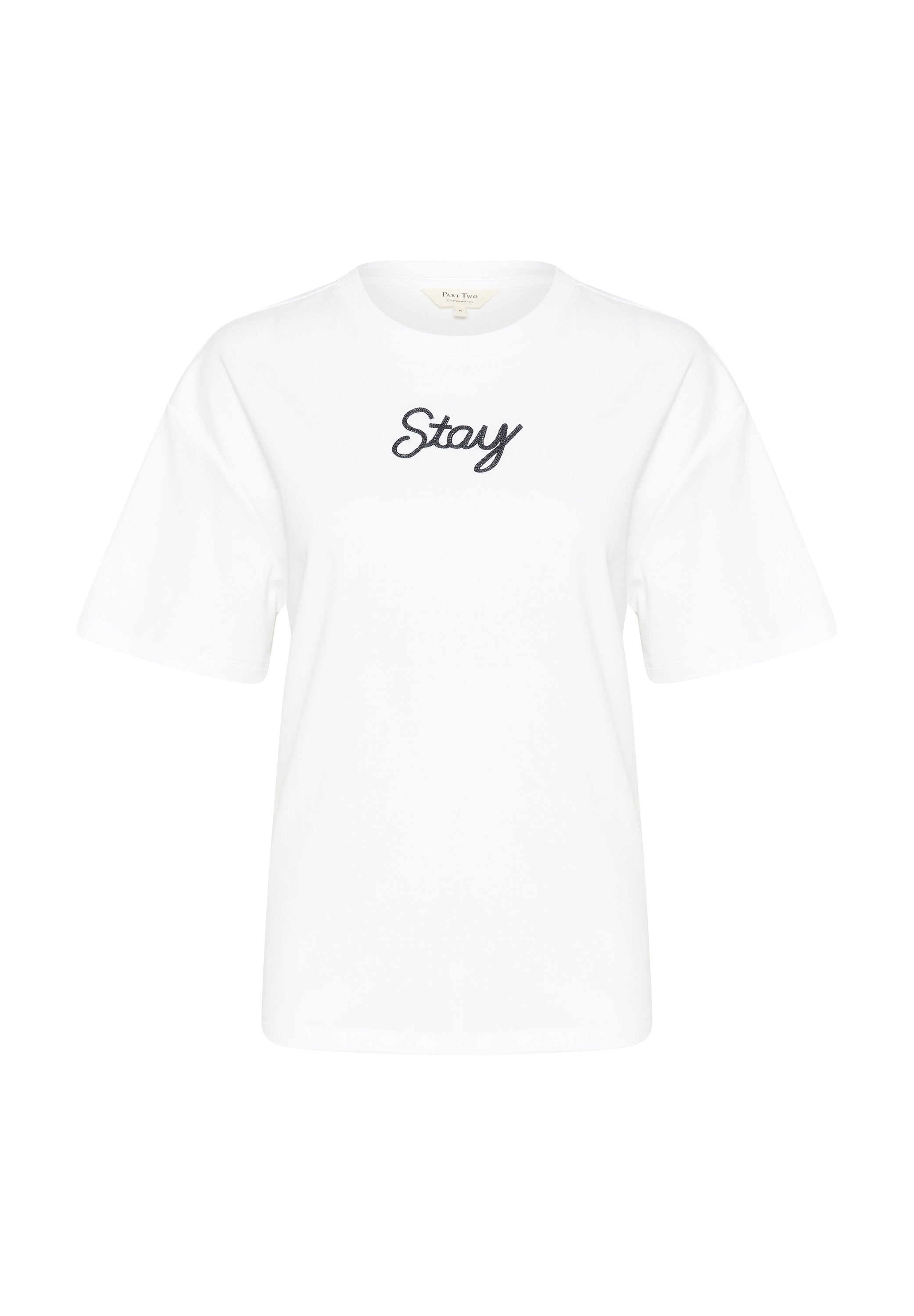 Weißes Baumwoll-T-Shirt mit kurzen Ärmeln und lockerer Passform, mit aufgesticktem navyblauen Text "Stay" auf der Vorderseite. Rundhalsausschnitt.