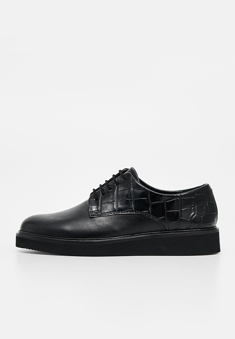 Clarks GLICKLY
