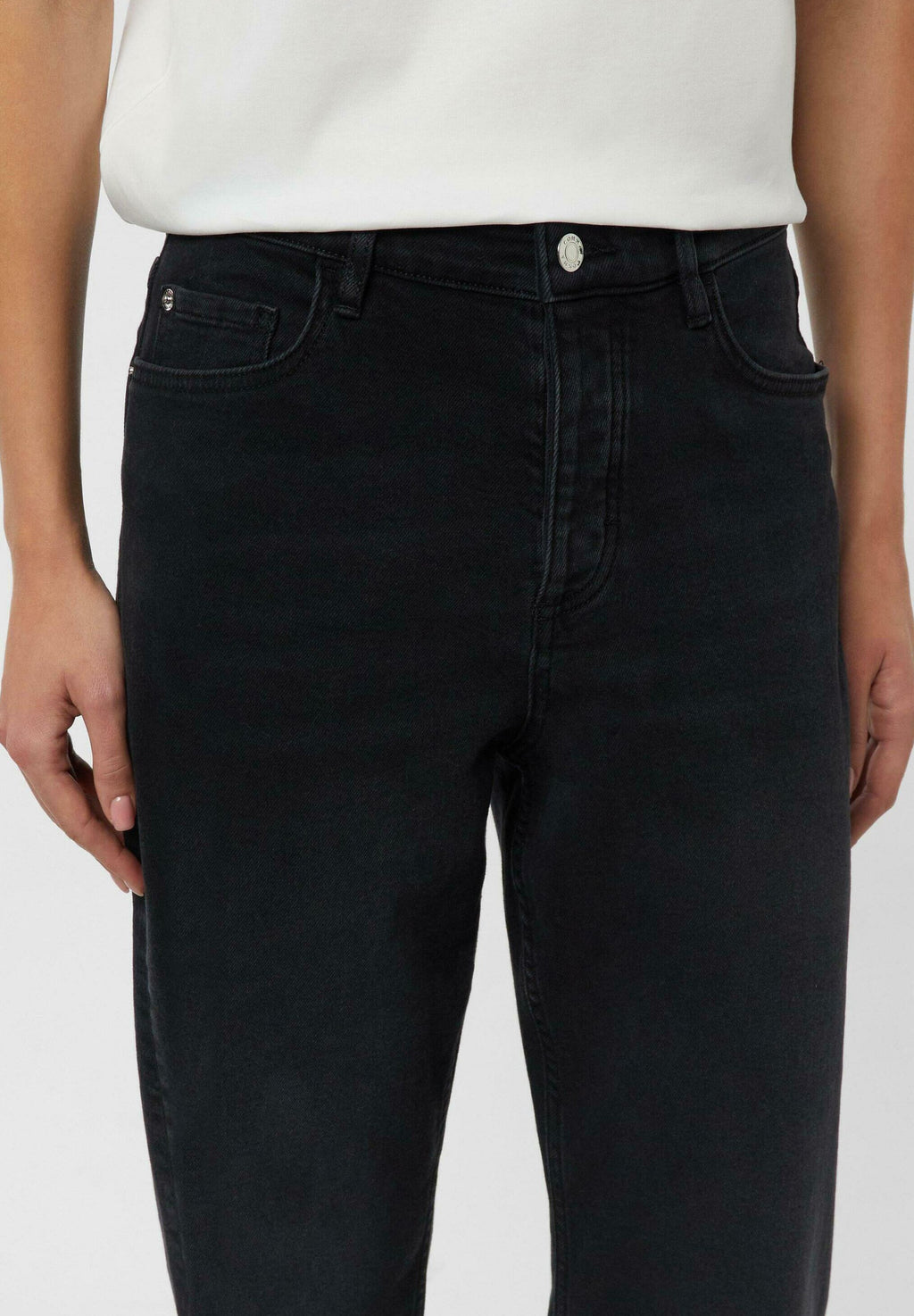 comma Jeans Straight Leg Media 5