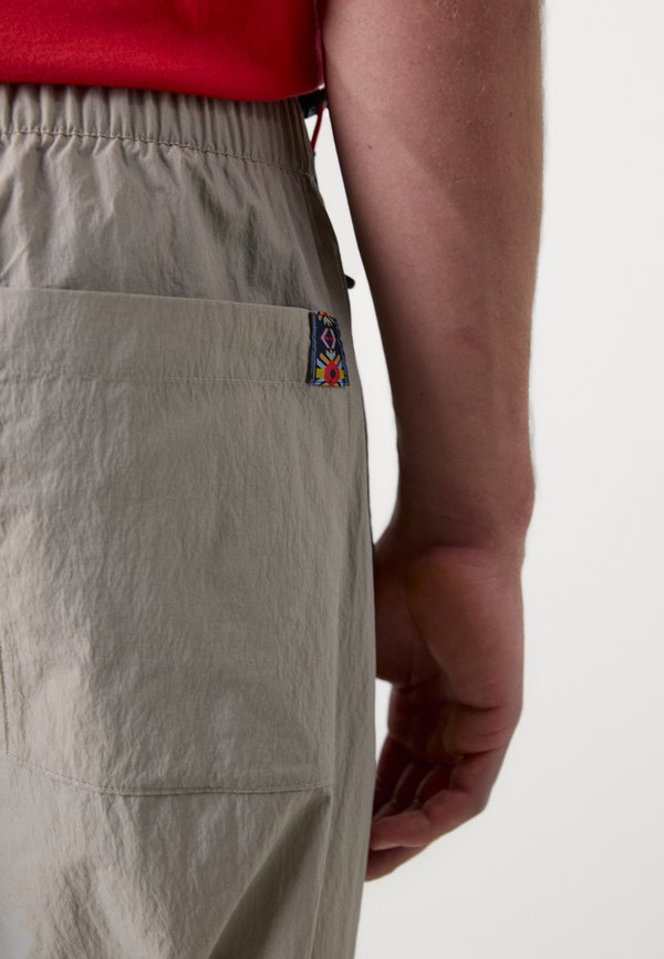 Berghaus PARACHUTE PANT UNISEX