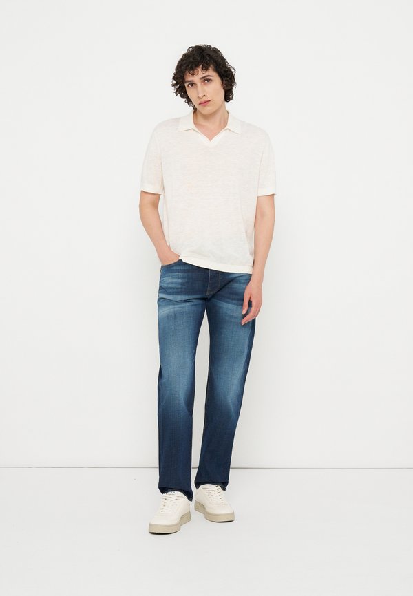 Armani Exchange