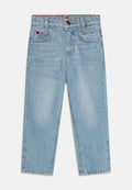 Hellblaue Denim-Jeans mit geradem Schnitt, fünf Taschen-Design und kontrastierenden Nähten. Verfügt über einen Metallknopfverschluss und Gürtelschlaufen.