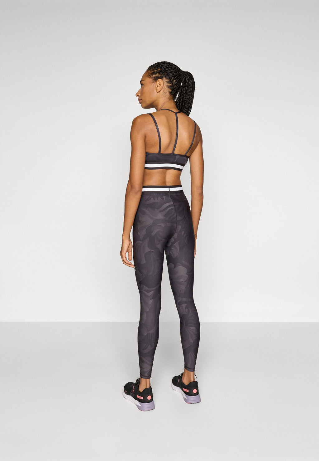 Puma STRONG FLORAL