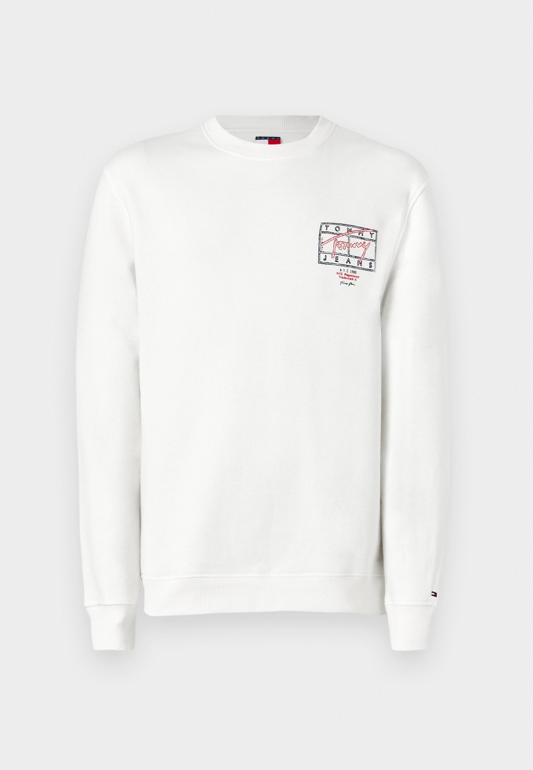 Weißer Langarm-Sweatshirt mit Rundhalsausschnitt, kleinem Grafiklogo und Text auf der linken Brust, gerippte Bündchen und Saum.