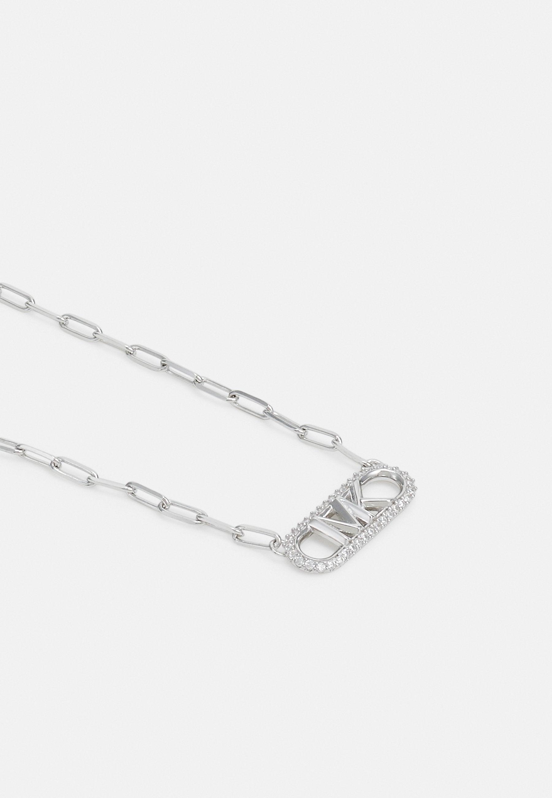 NECKLACE Media 3