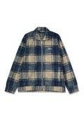 Fleece-Jacke mit einem blau-beigen Karomuster, ausgestattet mit einem Reißverschluss vorne, einem kragenlosen Ausschnitt, langen Ärmeln und einem lässigen Schnitt.