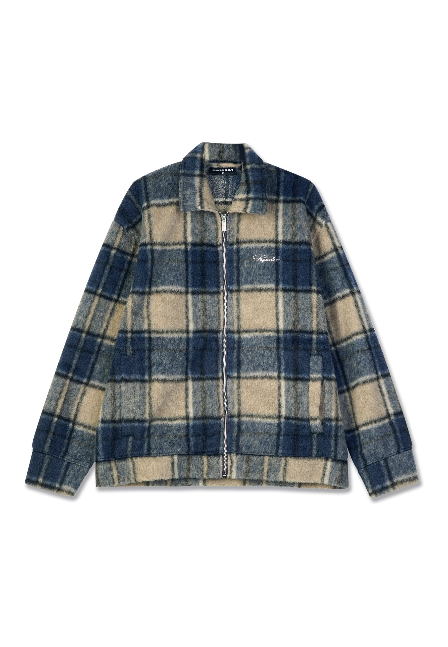 Fleece-Jacke mit einem blau-beigen Karomuster, ausgestattet mit einem Reißverschluss vorne, einem kragenlosen Ausschnitt, langen Ärmeln und einem lässigen Schnitt.