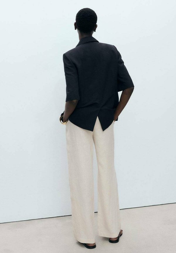 Mango MANELI